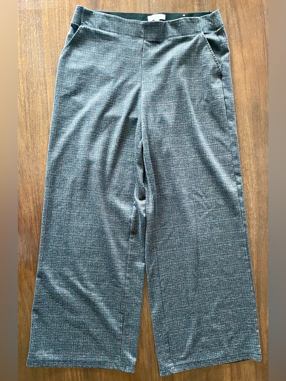 Max Studio Black Elastic-Waist Knit Pants - Large (27" inseam)
